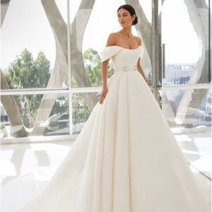 Pronovias Lynn dress